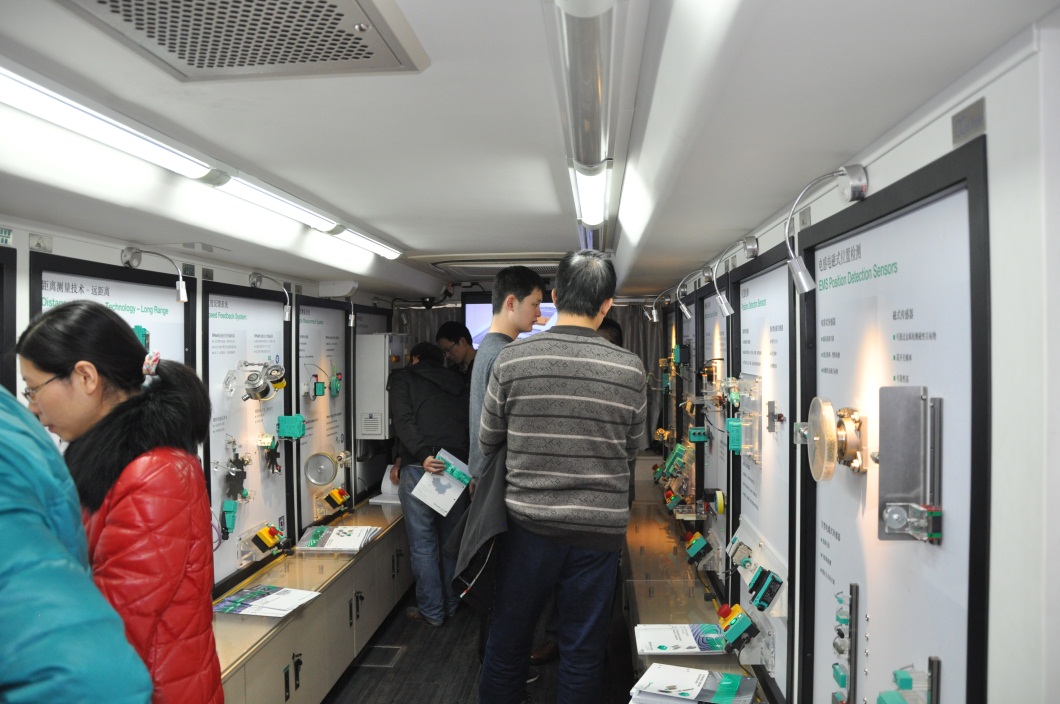 倍加福携多款传感器探访乐动注册公司-3.jpg